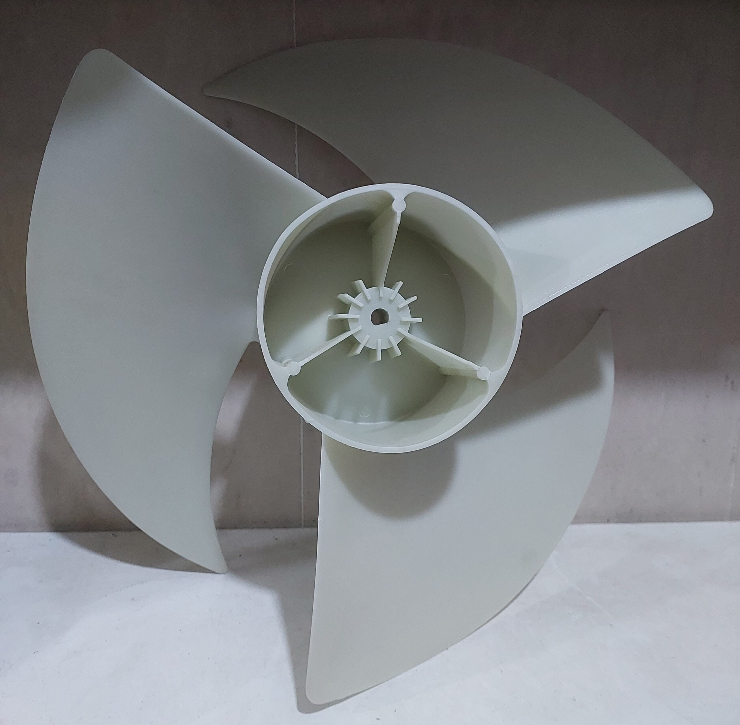 فن کندانسورکولراسپیلت جنرال لبخند